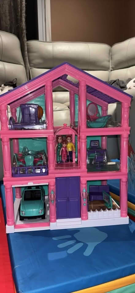 Photo of free Doll house (Woodbridge) #1