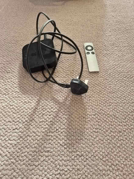 Photo of free AppleTV and remote (Motspur Park KT3) #1
