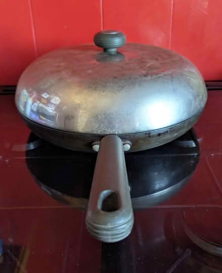 Photo of free Circulon frying pan with lid (Malvern Link Top WR14) #2