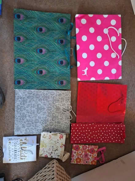 Photo of free Gift Bags (Waterside HP5) #1