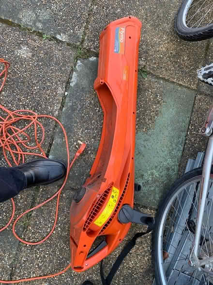 Photo of free Garden vacuum and leaf blower (West Molesey.) #1