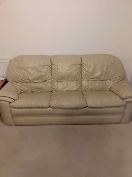 Photo of free Sofas (Seacroft LS14) #1