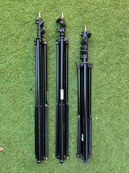 Photo of free Photography Kit stands and lights (CR04JR) #2