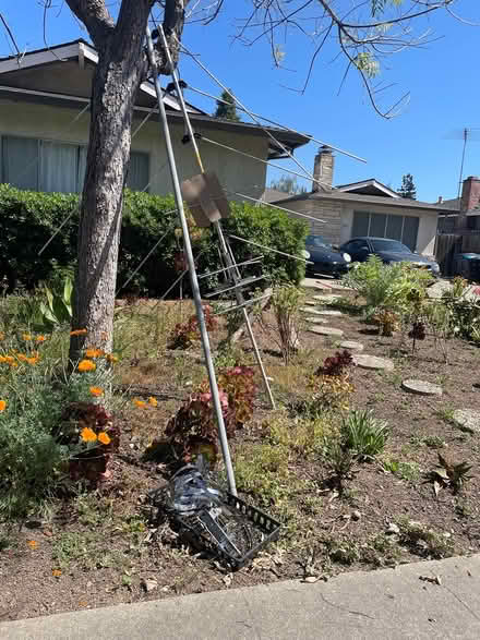 Photo of free Antenna (703 Sylvan Ave, Mountain View) #1