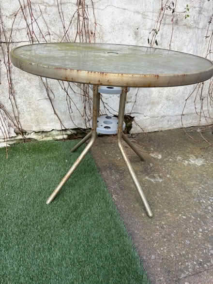 Photo of free Glass garden table (Westend LA3) #2