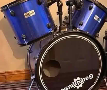 Photo of free Bass and Tom drums (Moor Allerton LS17) #1