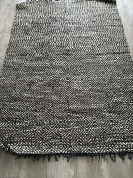 Photo of free Brown & Beige diamond pattern rug (Chichester PO19) #1
