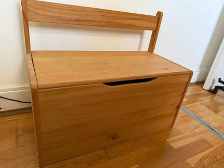 Photo of free Children toy chest / bench - hinge broke (Canonbury N1) #4