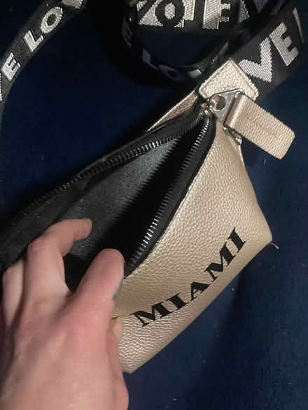 Photo of free Belt bag (E8 4pt) #1