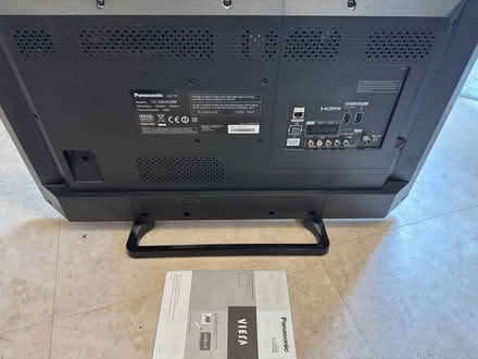Photo of free 31” Veija Panasonic smart tv (Cowes PO31) #2