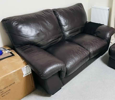 Photo of free 2 seater Leather Sofa (Dunstable LU5) #1