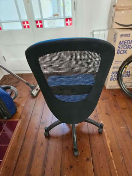 Photo of free Office chair (Wandsworth Common SW11) #3