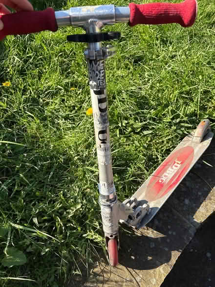 Photo of free JD Bug Kids Scooter (Broomhill S10) #3