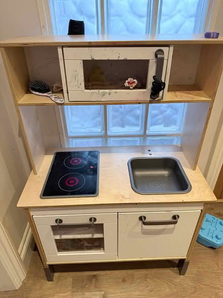 Photo of free IKEA kitchen for children (Acton W3) #1