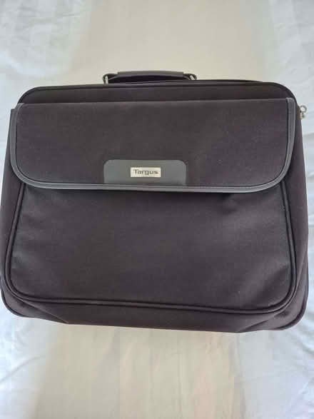 Photo of free Targus laptop bag with strap (Chalfont Common SL9) #1