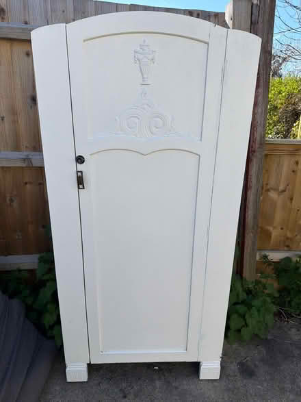 Photo of free Small Vintage Wardrobe (Waterbeach) #1