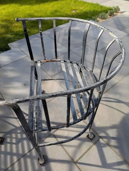 Photo of free Shabby Chic daybed and chairs (Hampton TW12) #3