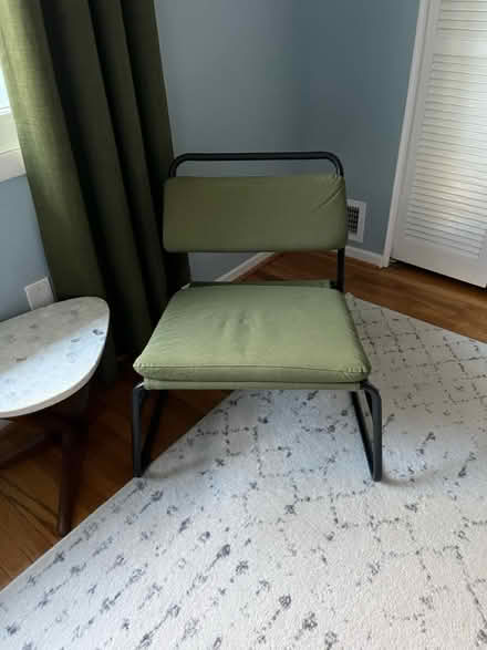 Photo of free Green chair (Mantua) #2