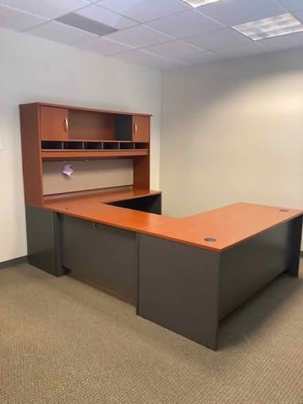 Photo of free Executive desk with Hutch (285 and Wadsworth) #1
