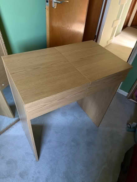 Photo of free Small make up desk/table (Woodley RG5) #1
