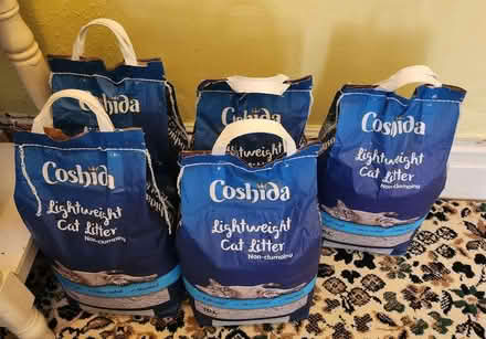Photo of free 5 bags of cat litter (Little Herberts GL53) #2