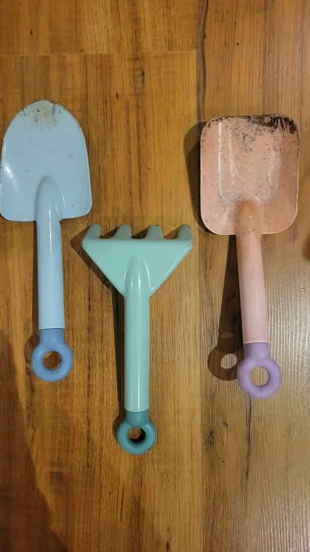 Photo of free Mini gardening set (Northcote Road SW11) #1