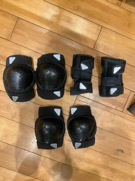 Photo of free Kids skate Pad set Brand New (BN2) #2