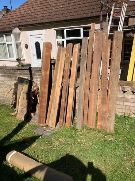 Photo of free timber boards at DA17 5DJ (Erith DA17) #1