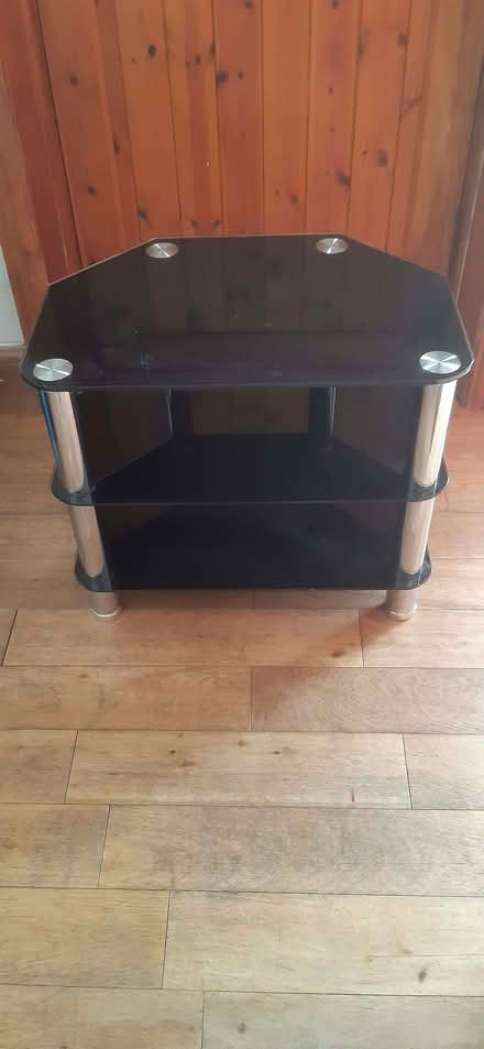 Photo of free TV Stand (Micklethwaite BD16) #2