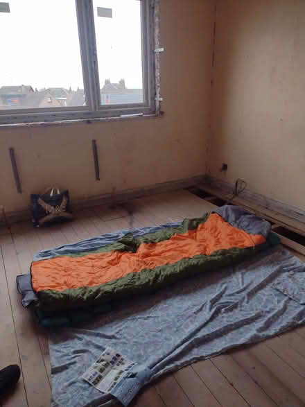 Photo of Camping bed/inflatable mattress and sleeping bag (Barnhill DD5) #1