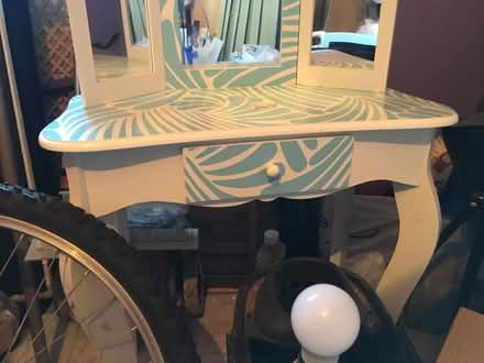 Photo of free Young girls Vanity Dressing Table (Liverpool L6) #2
