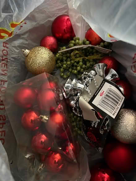 Photo of free Christmas decs (Rubery B45) #1