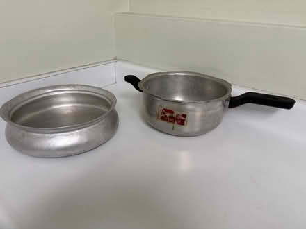 Photo of free Handi cooker & pressure cooker base (1075 Valencia Avenue) #1