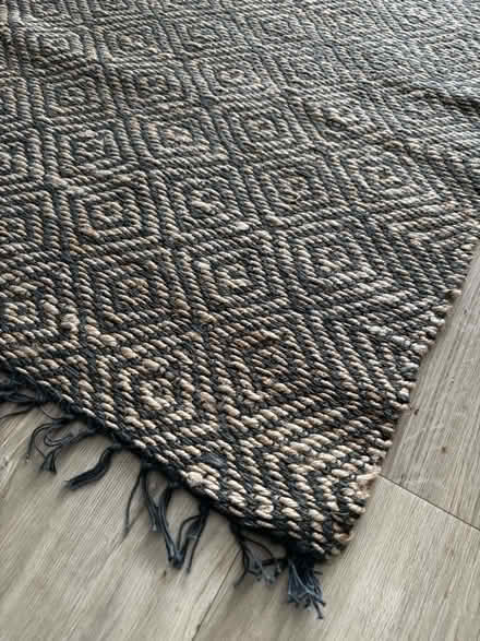 Photo of free Brown & Beige diamond pattern rug (Chichester PO19) #2