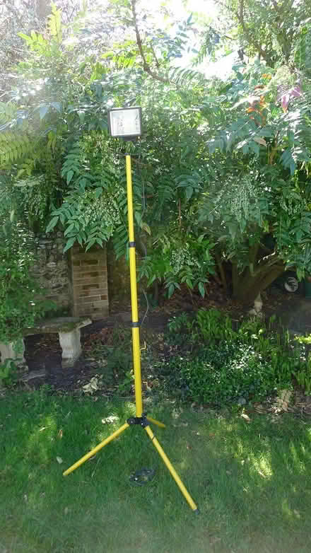 Photo of free Floodlights (SL71PZ) #2