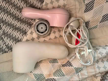 Photo of free Clarisonic face cleaning tool (Ware SG12) #1