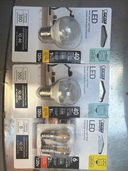 Photo of free New lightbulbs (Los Gatos 95032) #1
