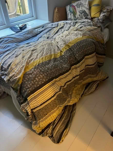 Photo of free Synthetic double duvet in cover (Queens Park) #2
