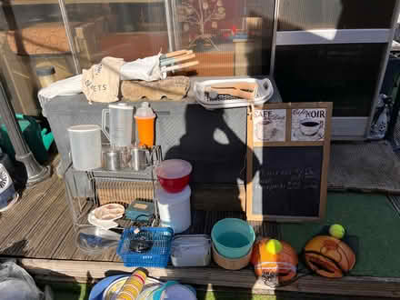 Photo of free household stuff (LU2) #1