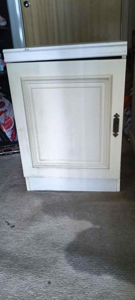 Photo of free Sturdy wooden cabinet (Vauxhall SW8) #1