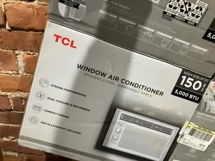 Photo of free Window AC unit (Upper east side) #2