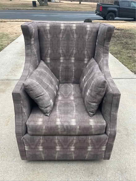 Photo of free Swivel chair grey- curbside (Oaklyn NJ) #1