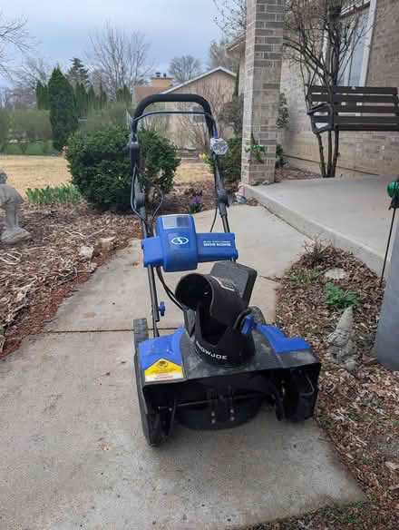 Photo of free snow blower (Roselle) #2