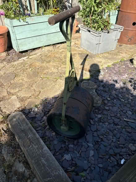 Photo of free Garden decor (Chingford London E4) #3