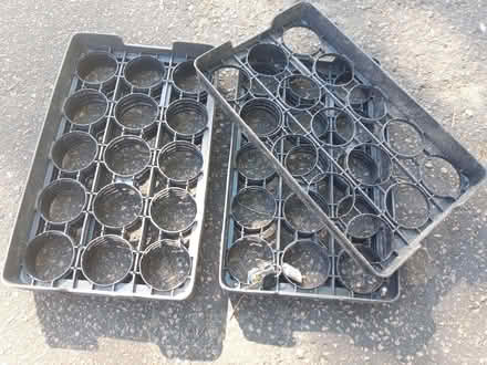 Photo of free Pot holder trays- 8 trays for 15 x approx 8cm diameter pots (Purley CR8) #1