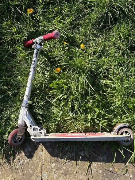 Photo of free JD Bug Kids Scooter (Broomhill S10) #1