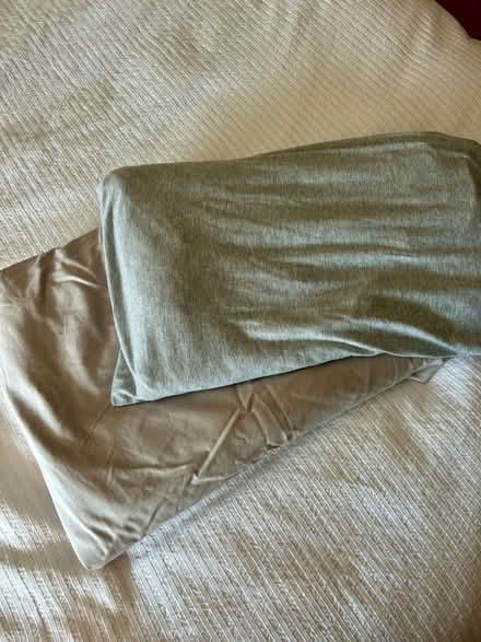 Photo of free Double duvet cover, 1 pillowcase and fitted double sheet (Fiveways BN1) #1