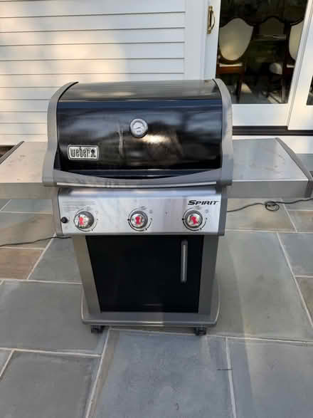 Photo of free Weber Summit Grill (23 Shields Rd, Darien, 06820) #1