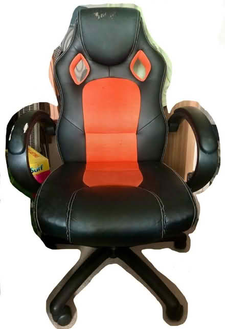 Photo of free Gaming chair (Vauxhall SW8) #1
