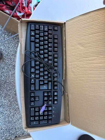 Photo of free Keyboard (Heaton Norris SK4) #1